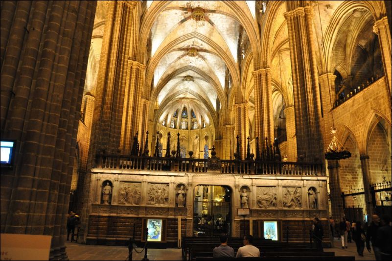 <i><b>Barcelona-027</b></i>