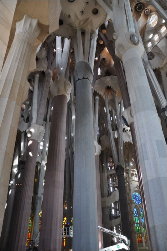 <i><b>Barcelona-094</b></i>