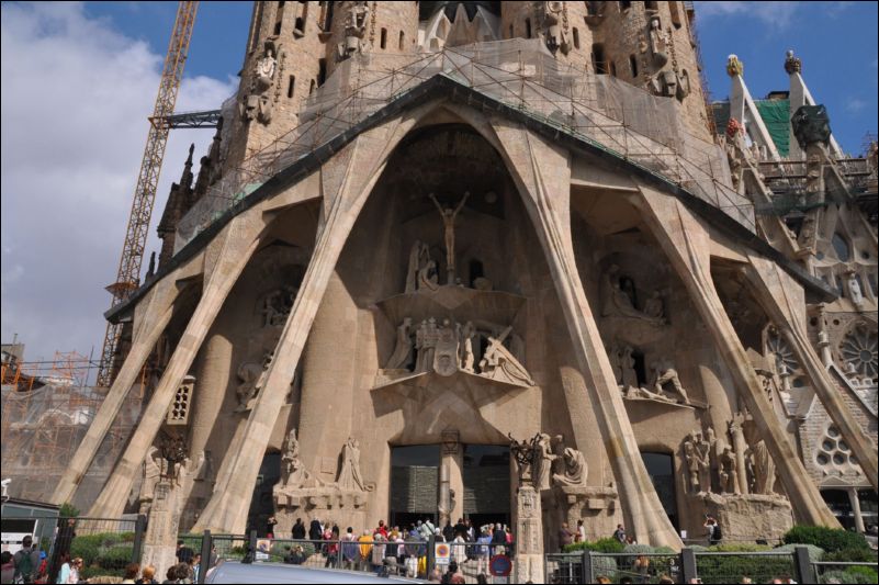 <i><b>Barcelona-129</b></i>
