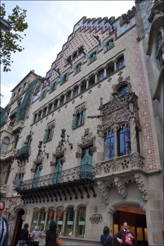 <i><b>Barcelona-151</b></i>