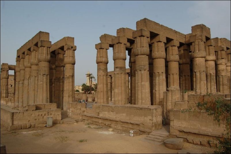 <i><b>Luxor-025</b></i>