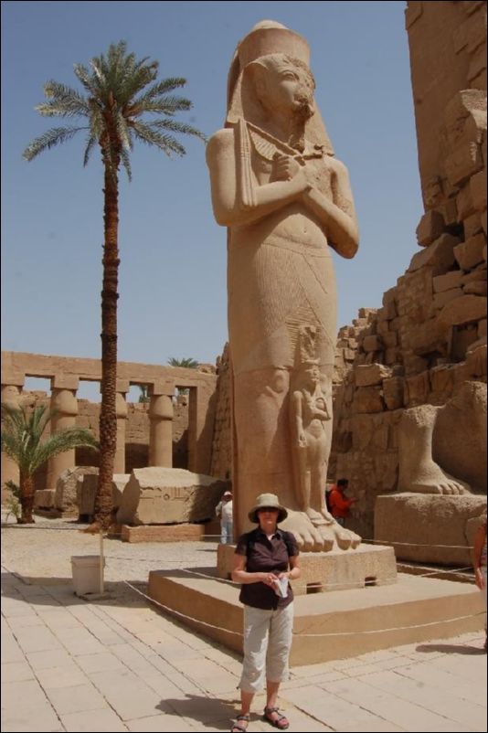 <i><b>Luxor-071</b></i>