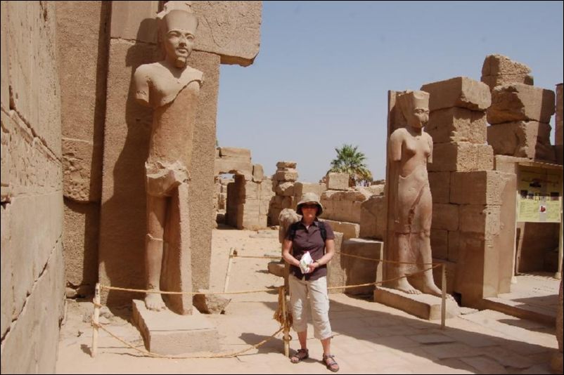 <i><b>Luxor-089</b></i>