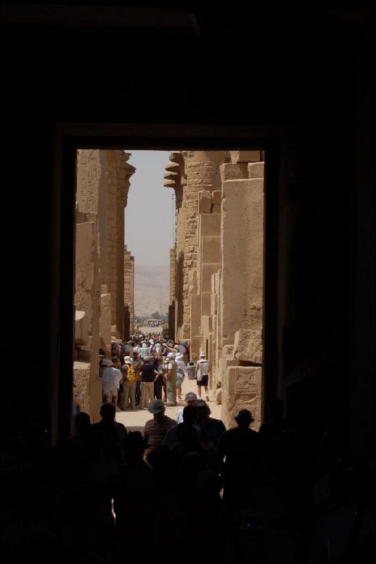 <i><b>Luxor-090</b></i>