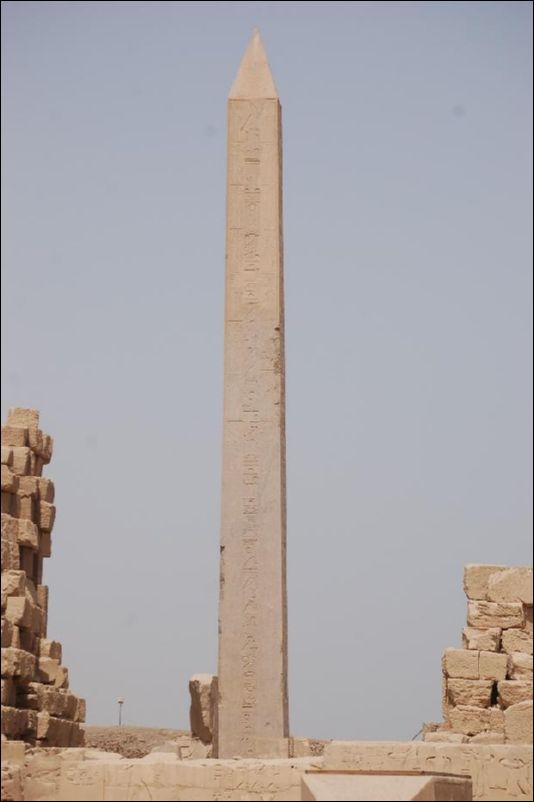 <i><b>Luxor-101</b></i>