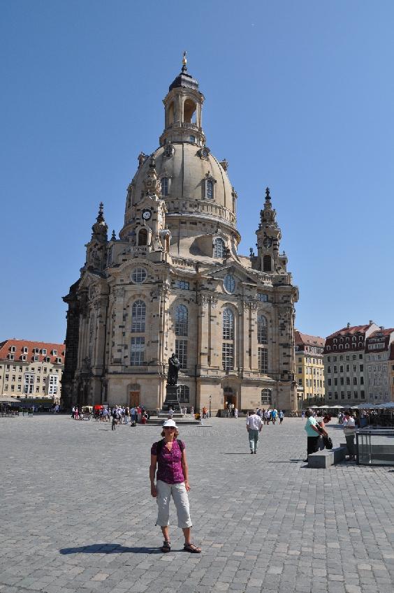 <i><b>302-Dresden</b></i>