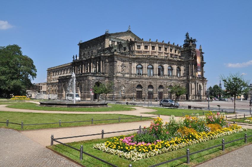 <i><b>314-Dresden</b></i>