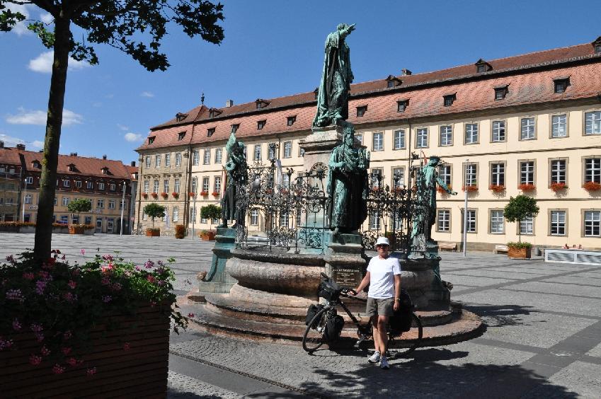 <i><b>719-Bamberg</b></i>