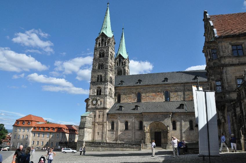 <i><b>729-Bamberg</b></i>