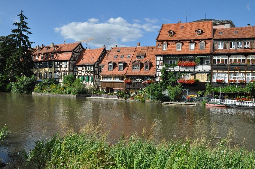 <i><b>746-Bamberg</b></i>