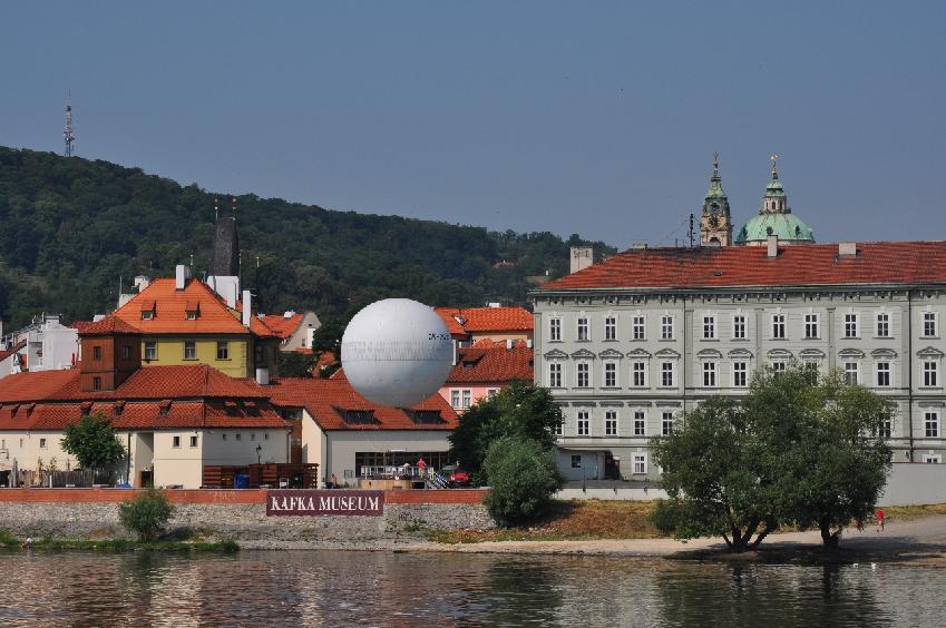 <i><b>609-Prag</b></i>