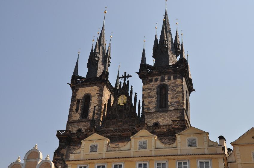 <i><b>630-Prag</b></i>