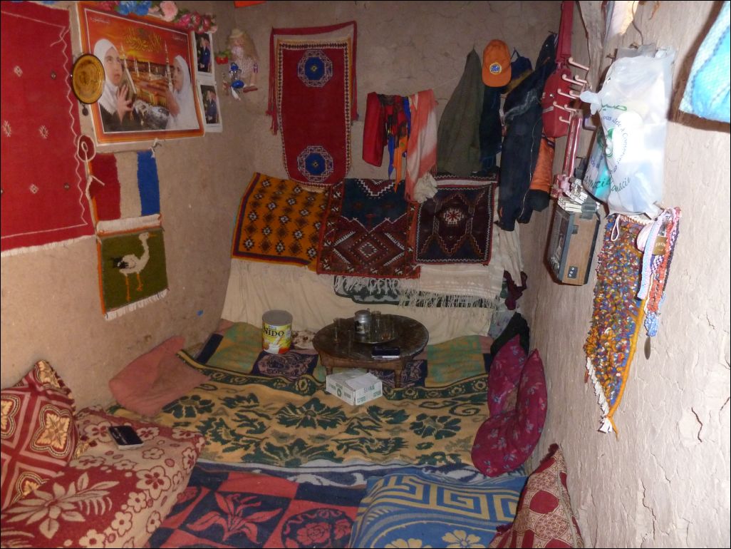 <i><b>Ouarzazate-084</b></i>