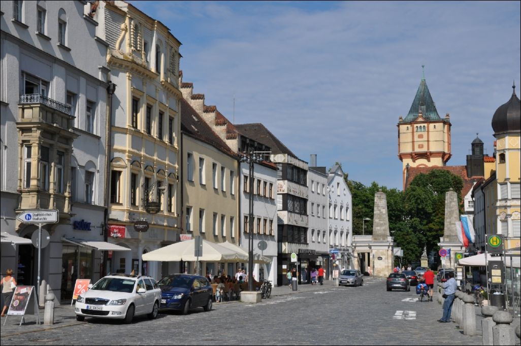 <i><b>Deutschland-127</b></i>