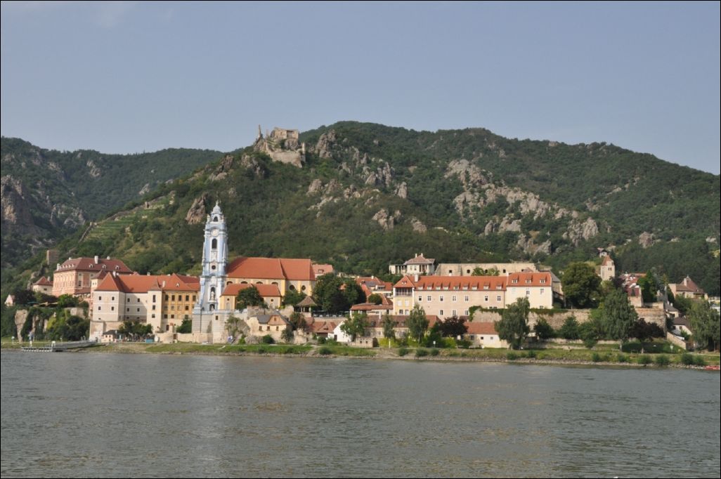 <i><b>Oesterreich-062</b></i>