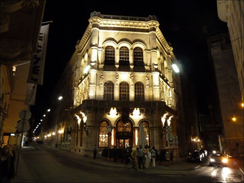 <i><b>Wien-019</b></i>