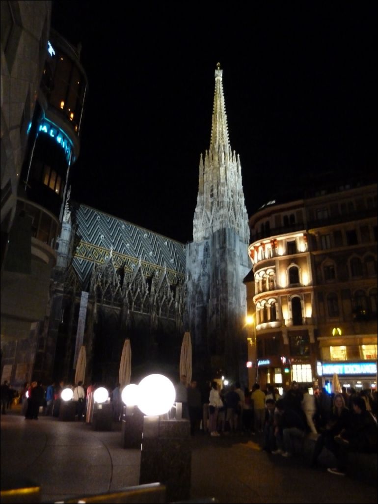 <i><b>Wien-022</b></i>