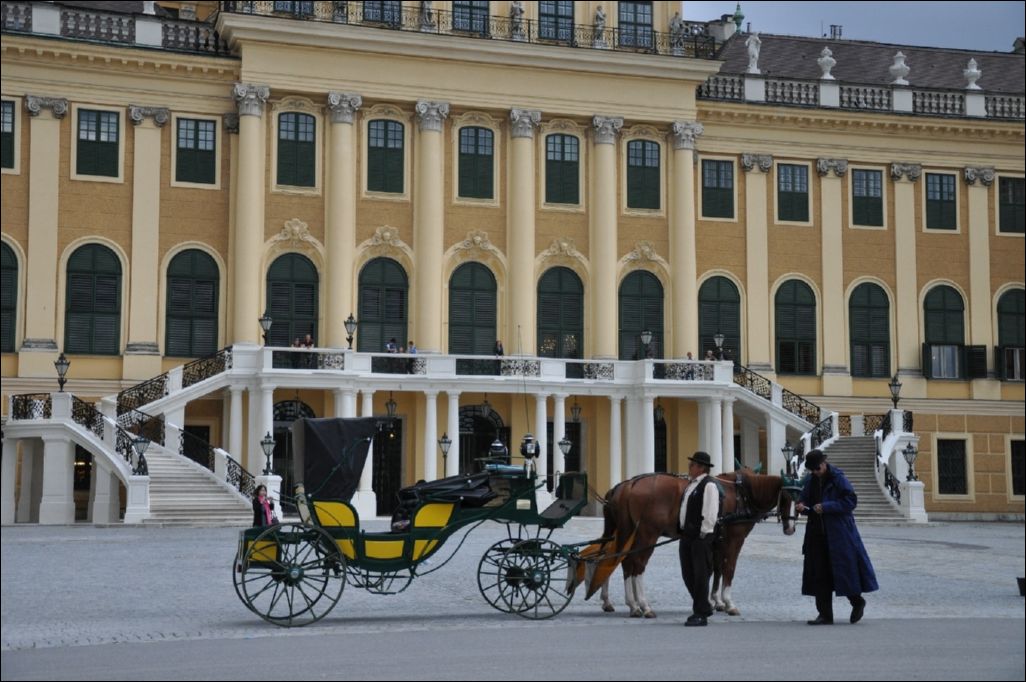 <i><b>Wien-027</b></i>