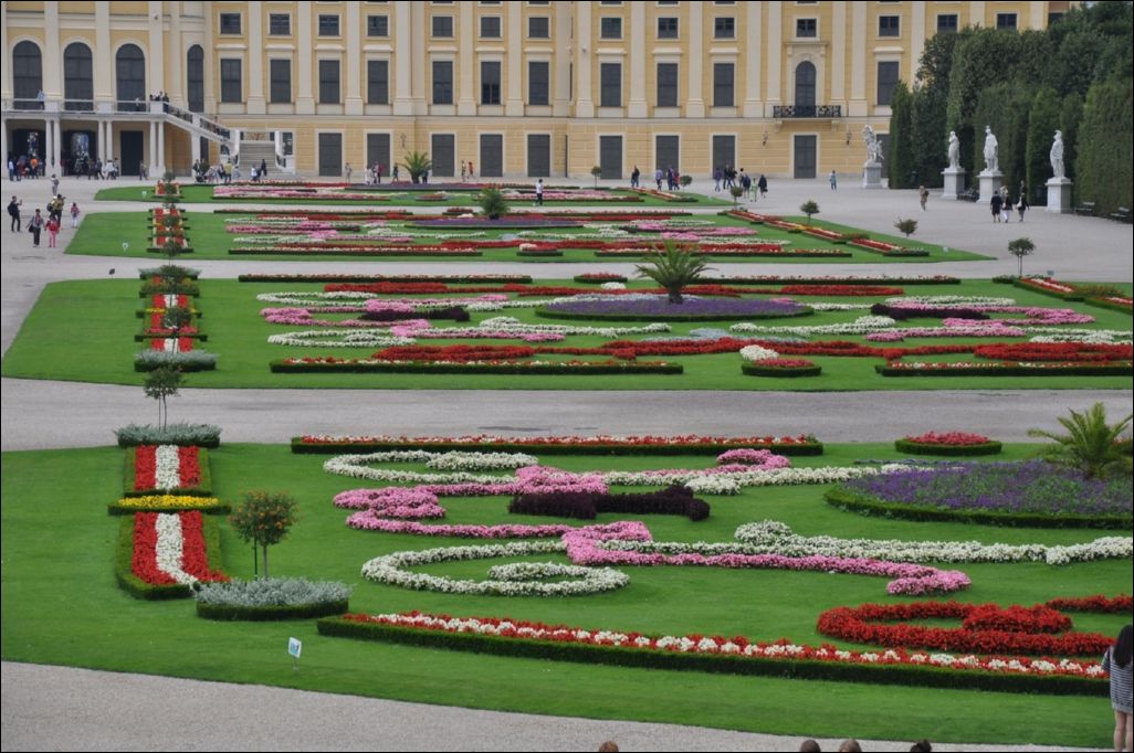<i><b>Wien-034</b></i>