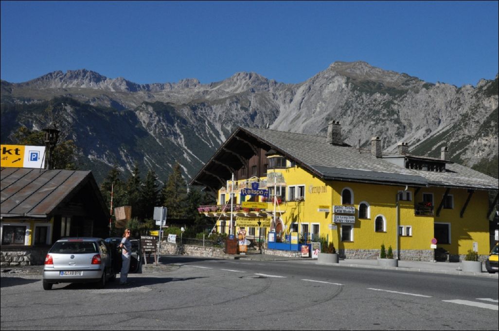 <i><b>Suedtirol-020</b></i>