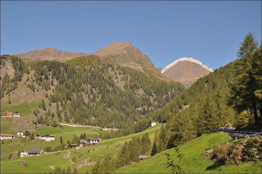 <i><b>Suedtirol-093</b></i>