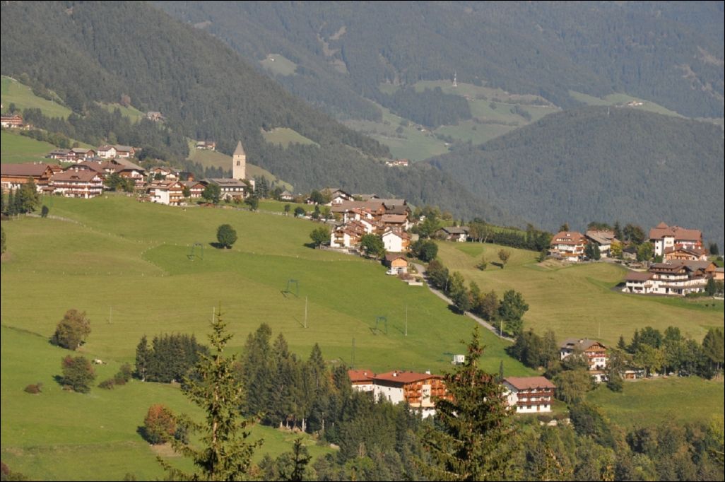 <i><b>Suedtirol-277</b></i>