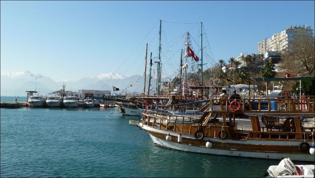 <i><b>Antalya</b></i>