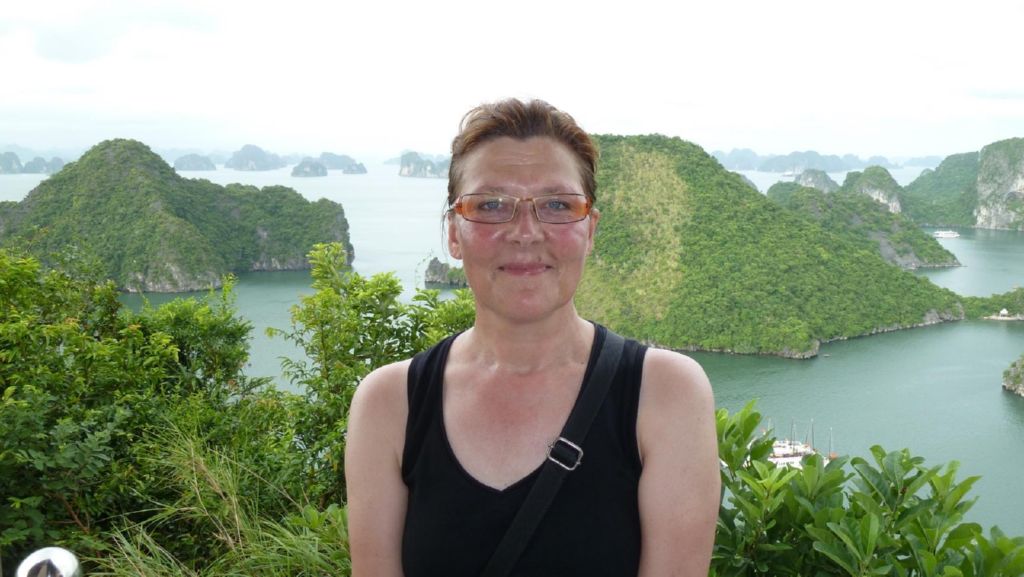 <i><b>Halong-30</b></i>