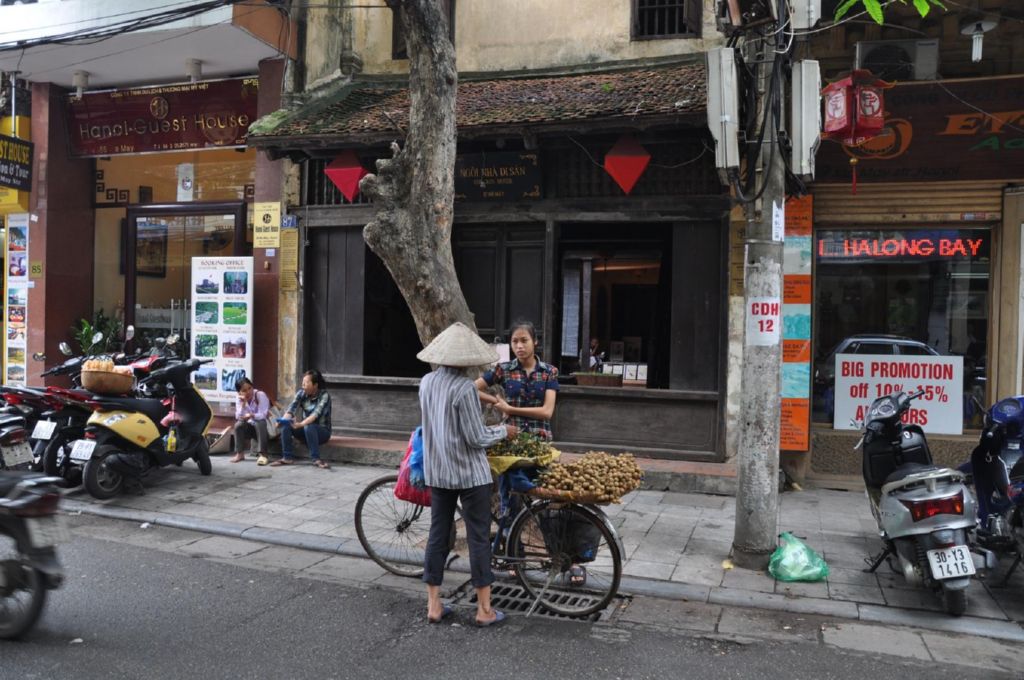 <i><b>Hanoi-095</b></i>