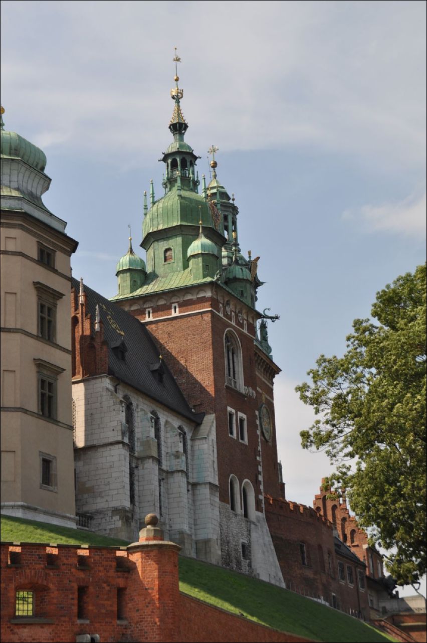 <i><b>Krakau Schloss</b></i>