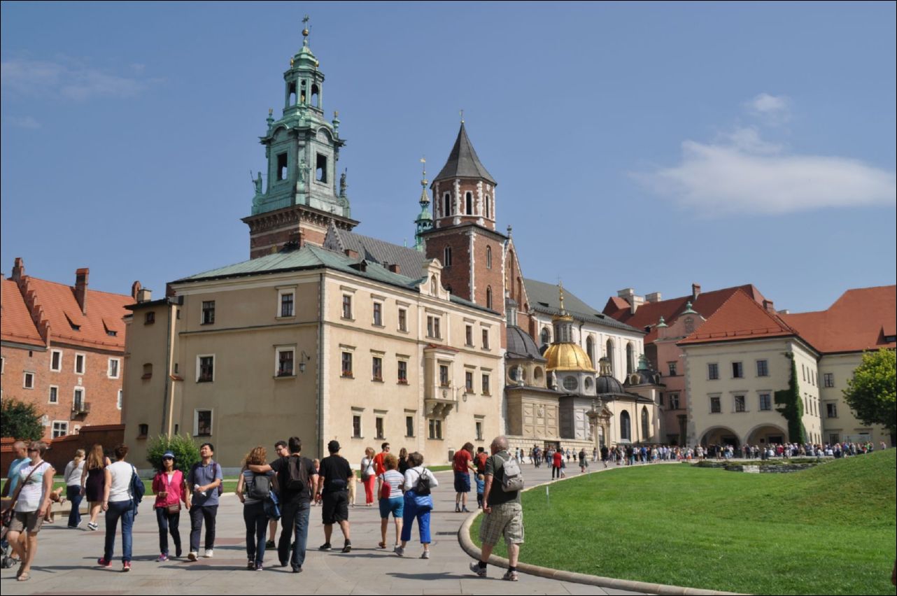 <i><b>Krakau Schloss</b></i>