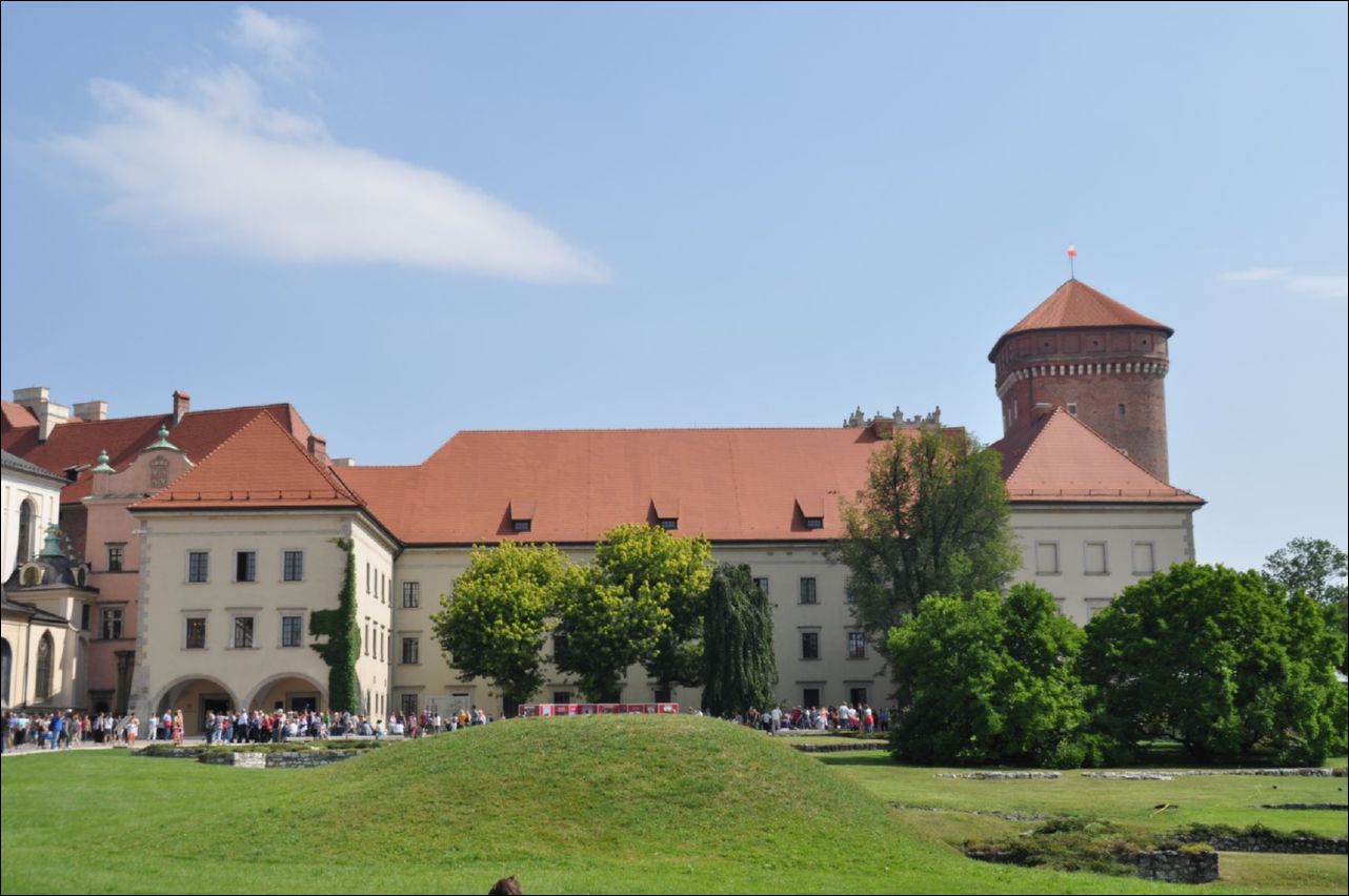 <i><b>Krakau Schloss</b></i>