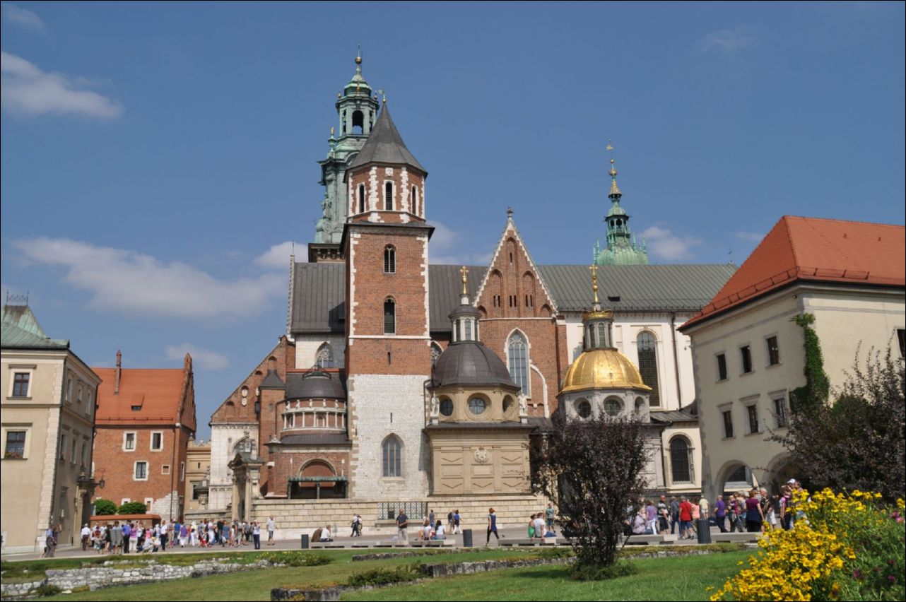 <i><b>Krakau Schloss</b></i>