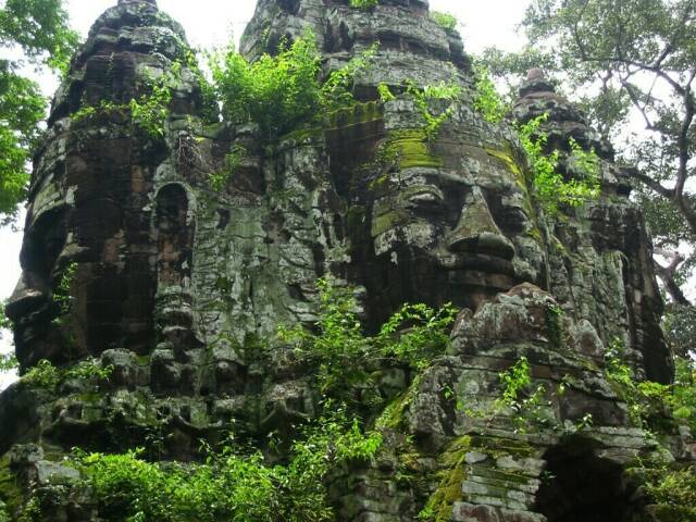 0185-Angkor_Thom_North_Gate
