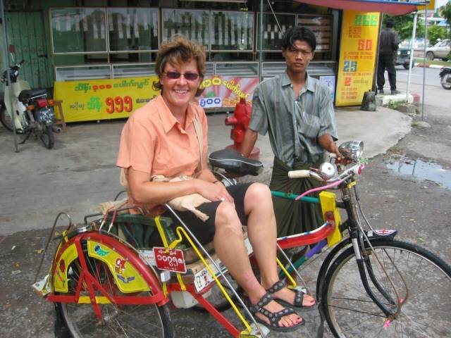 Auf dem Weg zum Mandalay Hill in der Fahrrad-Rikscha