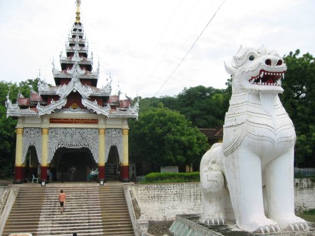 Aufgang zum Mandalay Hill 