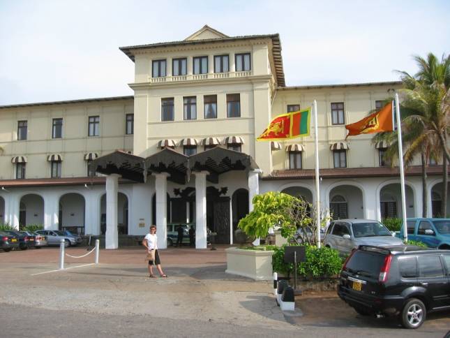  <i><b>Unser Hotel in Colombo: The Galle Face </b></i>