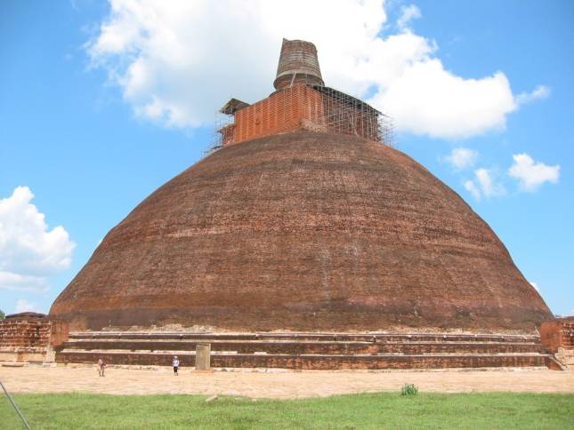 <i>Jetavanarama Dagoba</i>