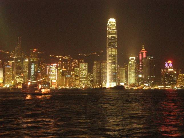 <b>Hong Kong by night</b>
