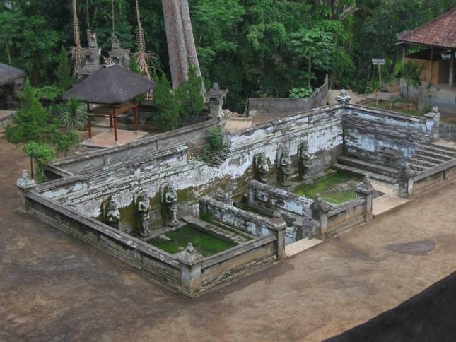 <b>Goa Gajang-Tempel</b>