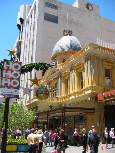 <i>In der Rundle Mall</i>