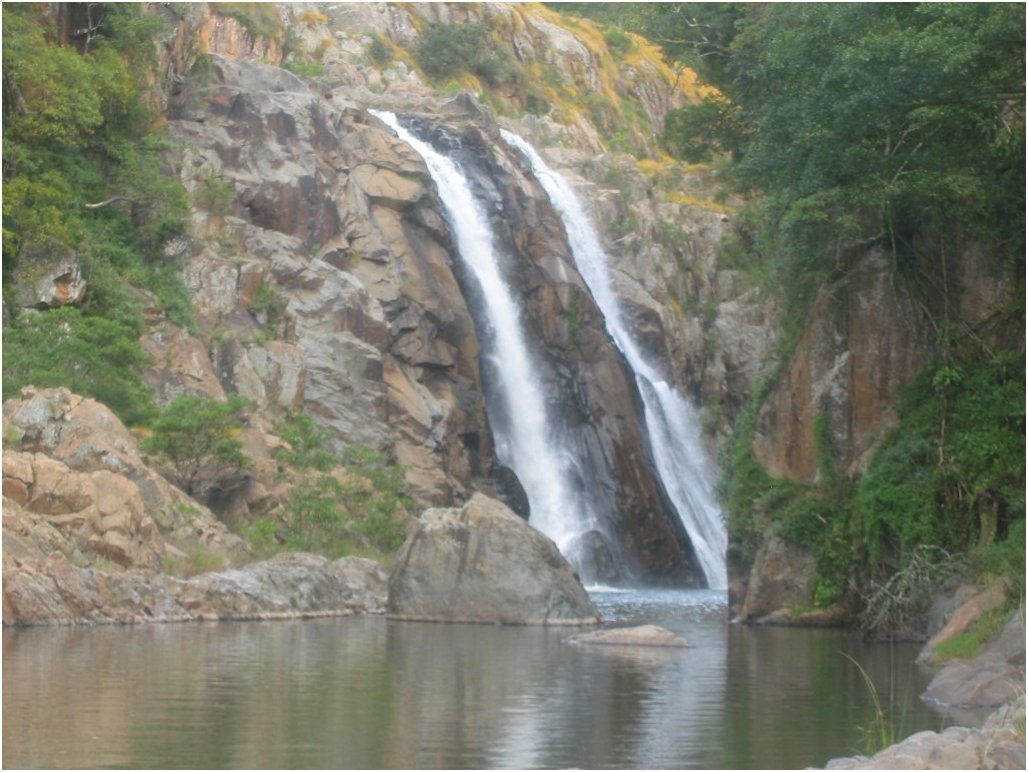 <i>0023-Mantenga-Falls</i>